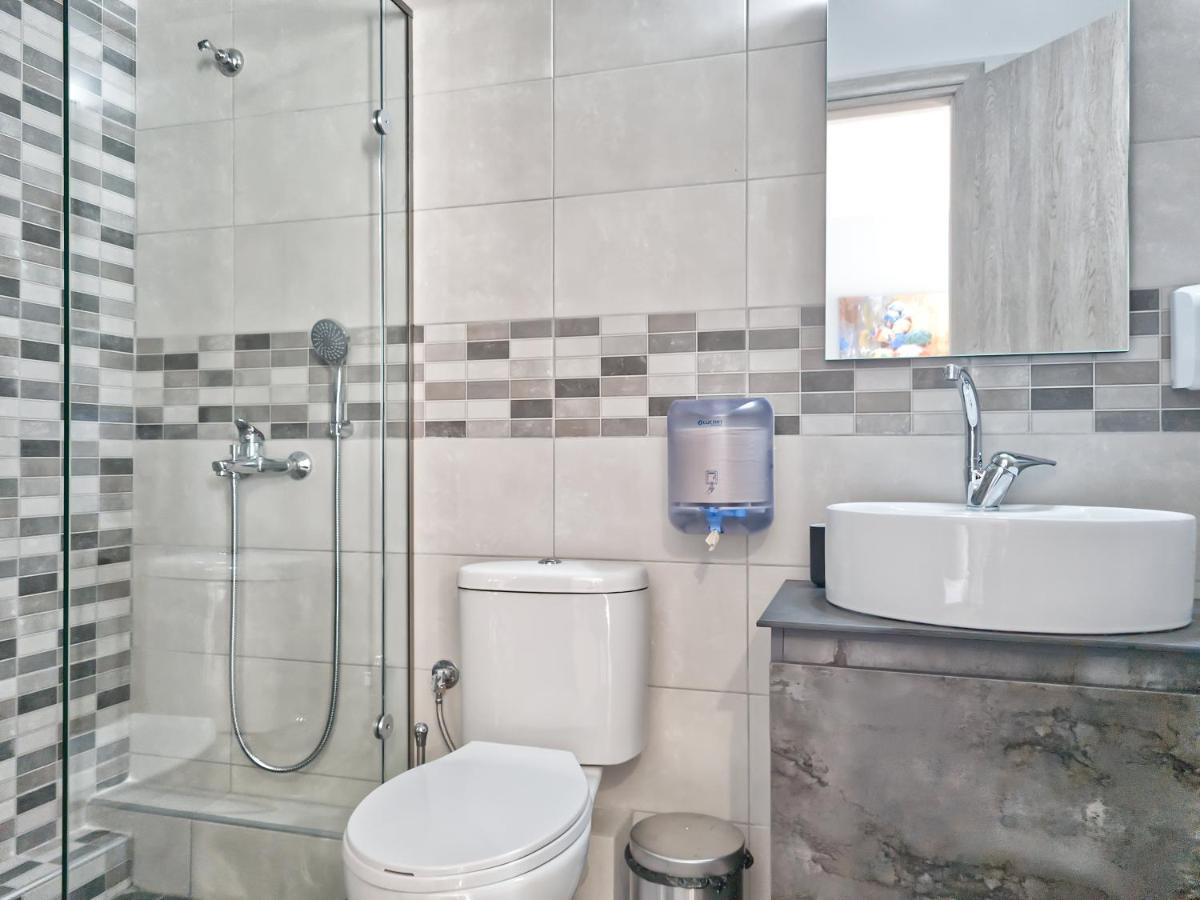 Epipleon Luxury Suites -104- Δωμάτιο 35Τμ Με Βεράντα 35Τμ Μπροστά Στη Θάλασσα Návpaktos Eksteriør bilde